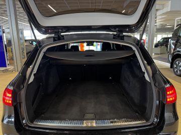 Mercedes E 200 - 6