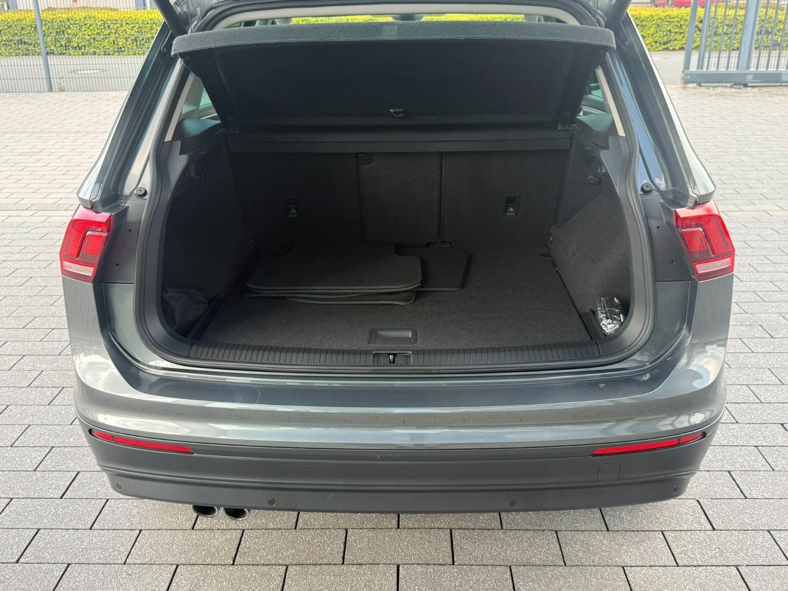 Fahrzeugabbildung Volkswagen Tiguan IQ.DRIVE Start-Stopp