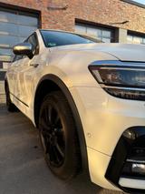 Volkswagen Tiguan Allspace 2.0 R Line, Pano, Nichtraucher, - Volkswagen Tiguan Allspace in Essen