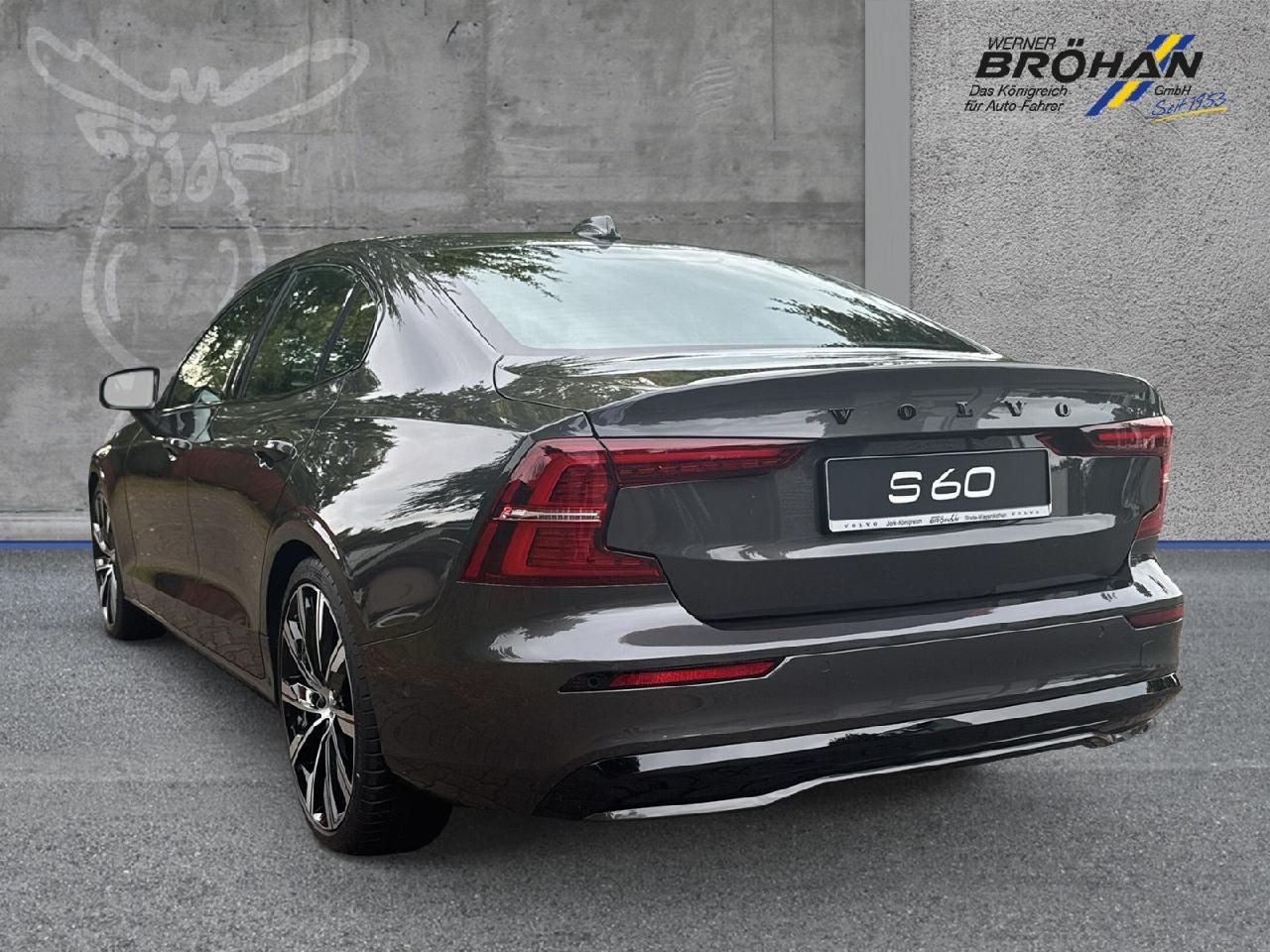 Fahrzeugabbildung Volvo S60 B4 Benzin Plus Dark