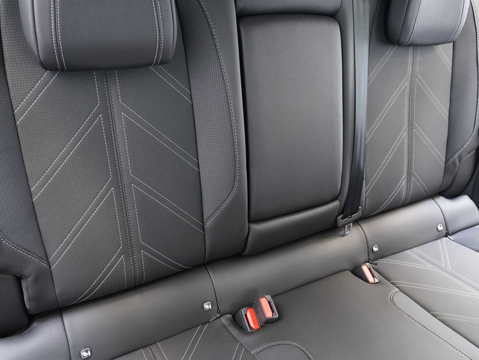 Fahrzeugabbildung Opel Astra L Lim. 5-trg. Ultimate INTELLILUX/PANORAMA