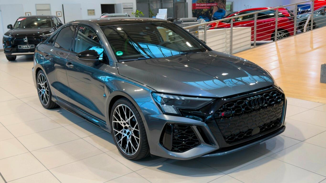Audi RS3 2.5 TFSI quattro MATRIX|PANO|B&O|RSAbgas
