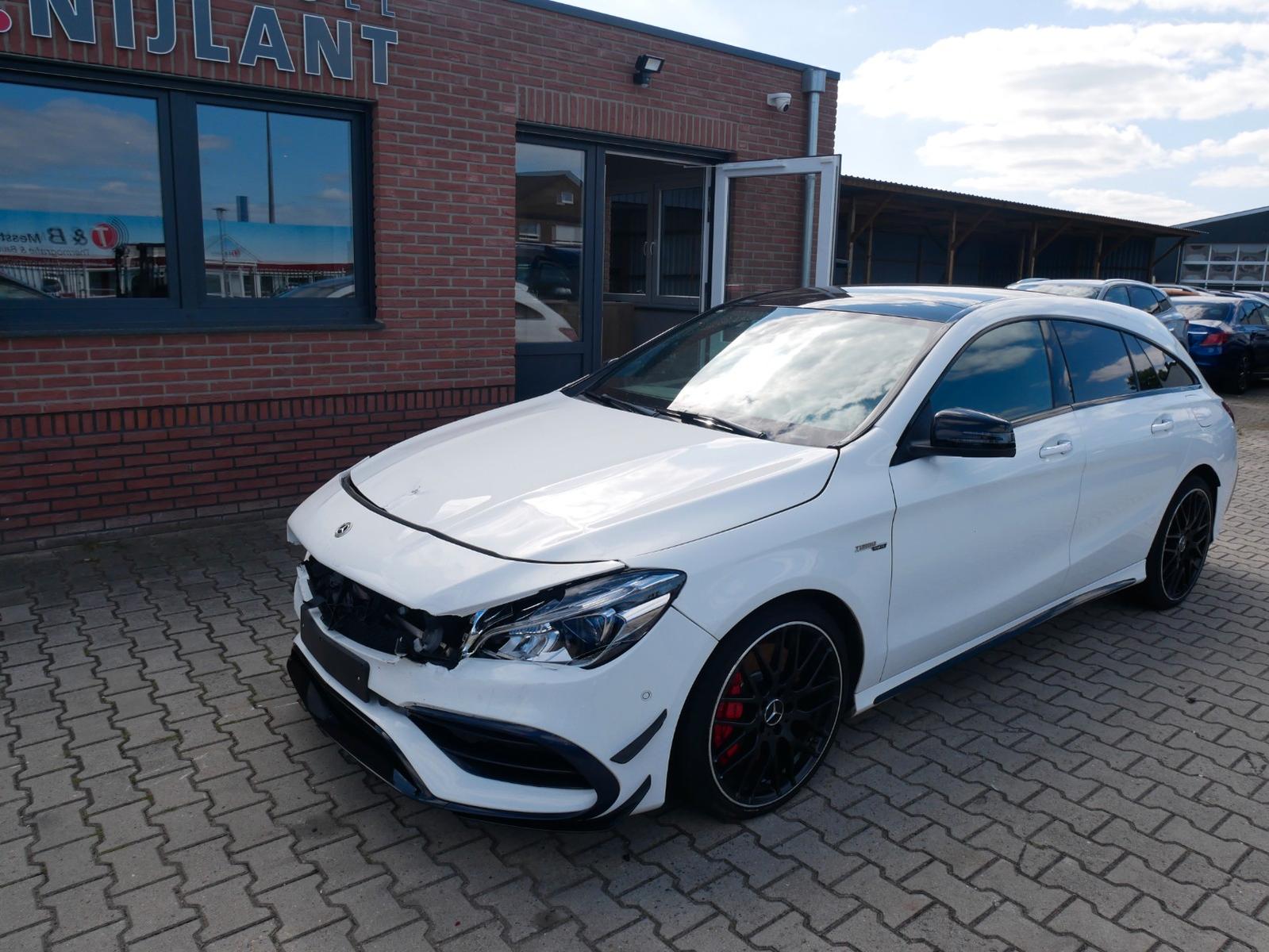 Mercedes-Benz CLA 45 AMG Shooting Brake Pano Led