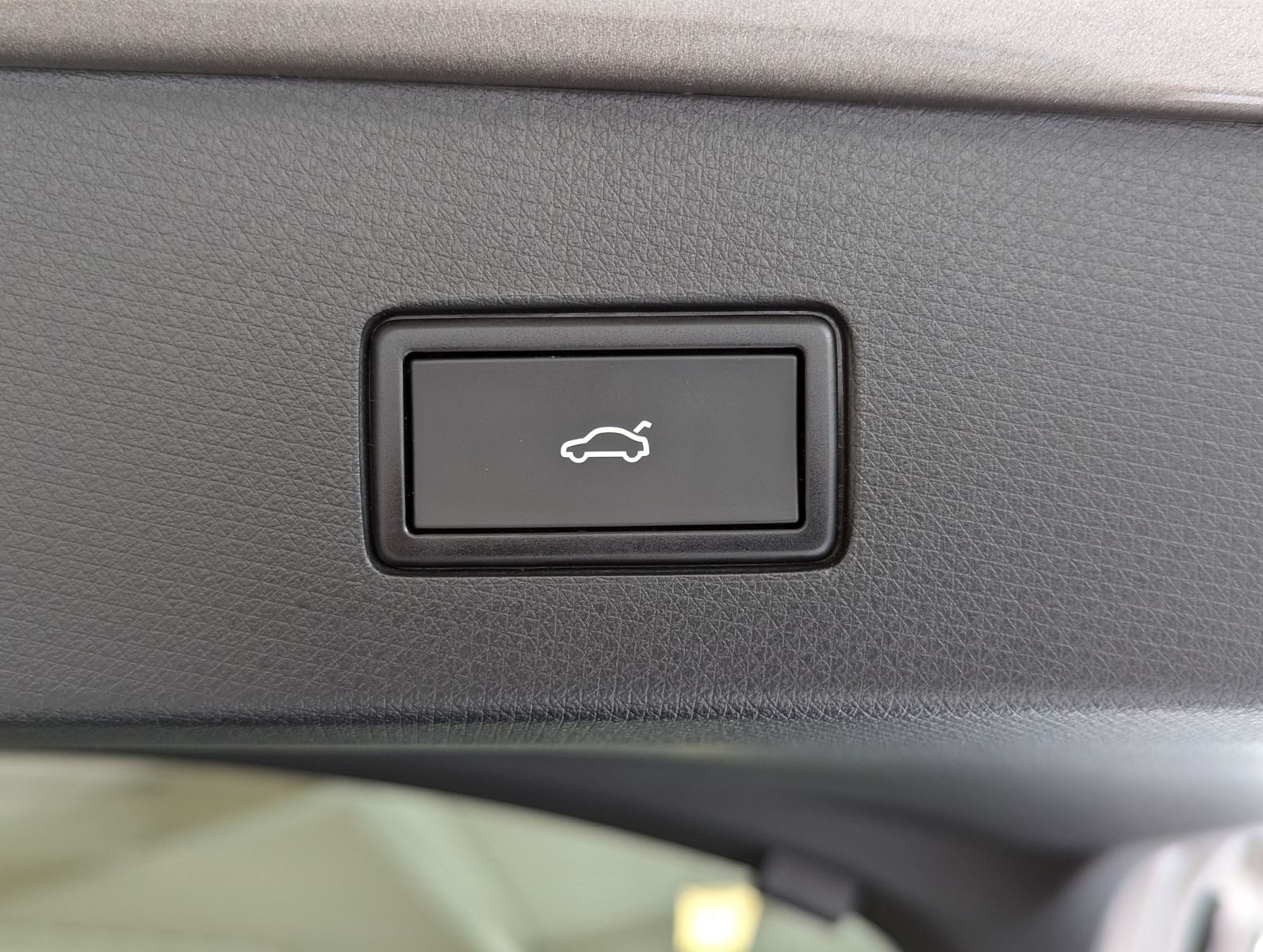 CUPRA Tavascan 210 kW Endura Drive-Pack 82kwh Navi-15" - Image 17