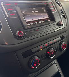 Volkswagen Tiguan - 8