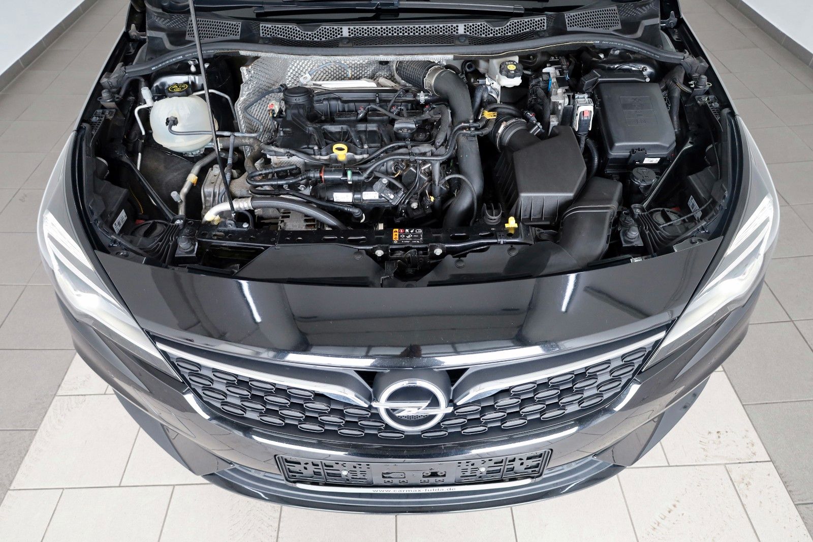 Fahrzeugabbildung Opel Astra K Lim. 5-trg. Edition Navi,LED,SH,PDC