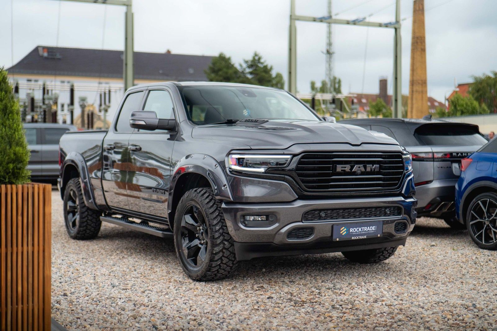 Fahrzeugabbildung Dodge RAM 5.7 V8 HEMI 4x4 Night Limited Longbed 19%