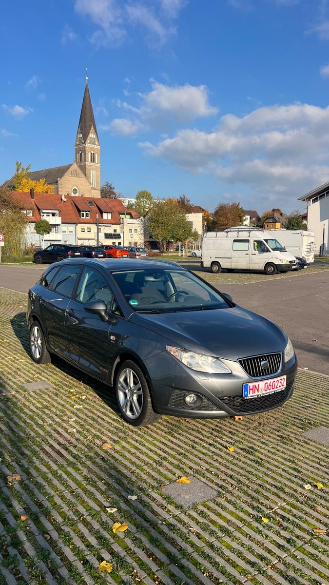 Seat Ibiza 2012 — interior