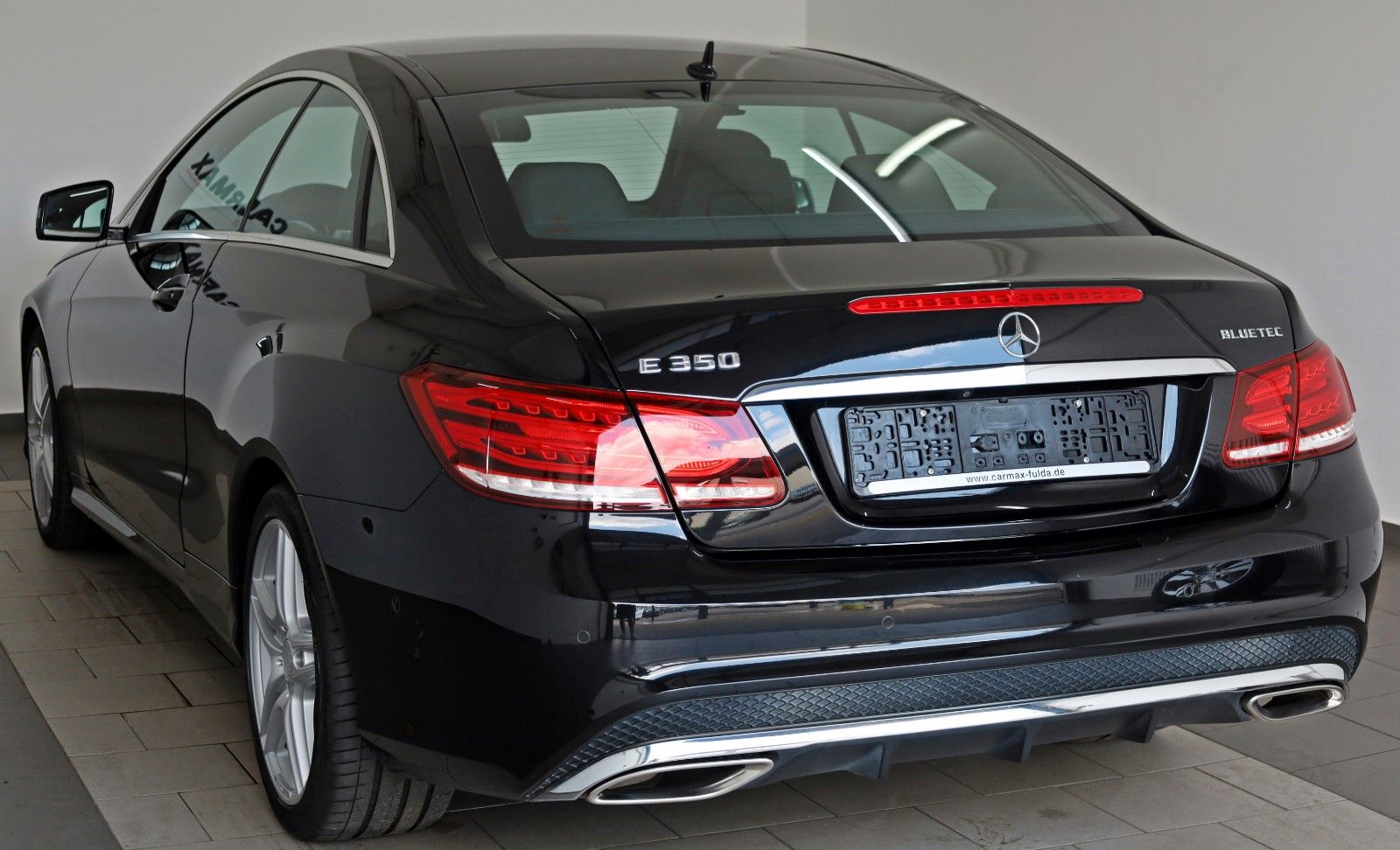 Fahrzeugabbildung Mercedes-Benz E 350d Coupe AMG Line Leder,Navi,LED,Kamera,SH