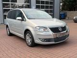 Volkswagen Touran United - Volkswagen Touran aus 2009: United