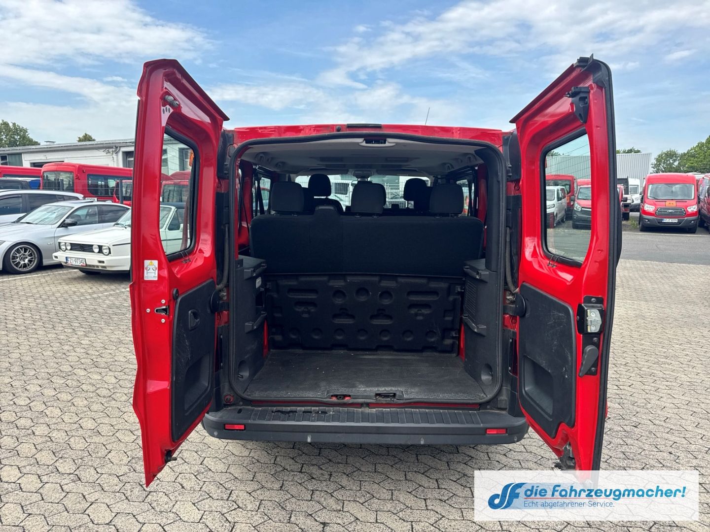 Fahrzeugabbildung Opel Vivaro B Kombi 9Si. L1H1 2,7t *8136 *EXPORT