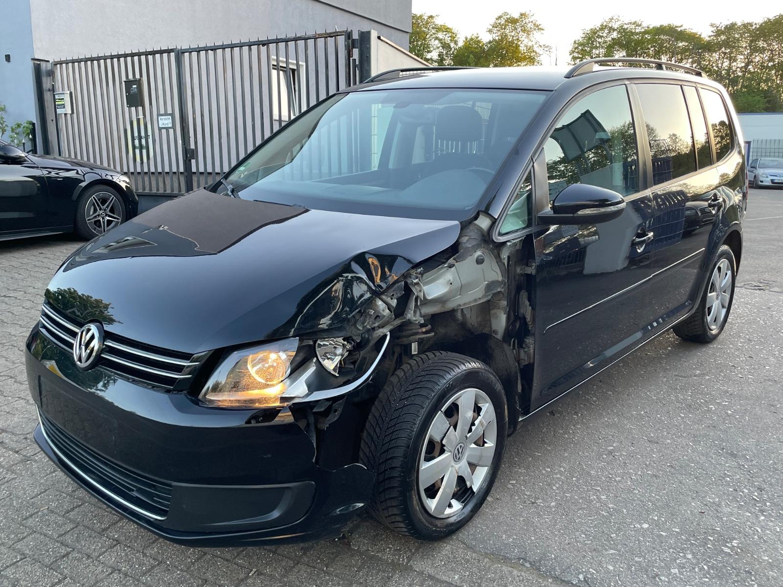 Volkswagen Touran 1.6 TDI Comfort+AUTOMATIK+NAVI+7-SITZER+