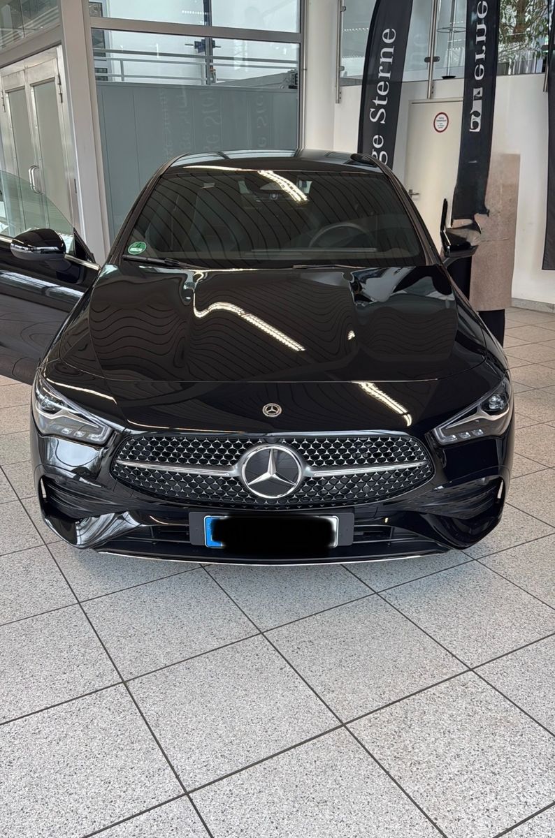 MERCEDES-BENZ CLA 200