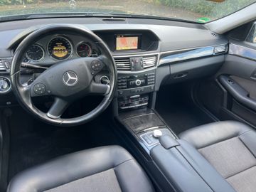 Mercedes E 220 - 9