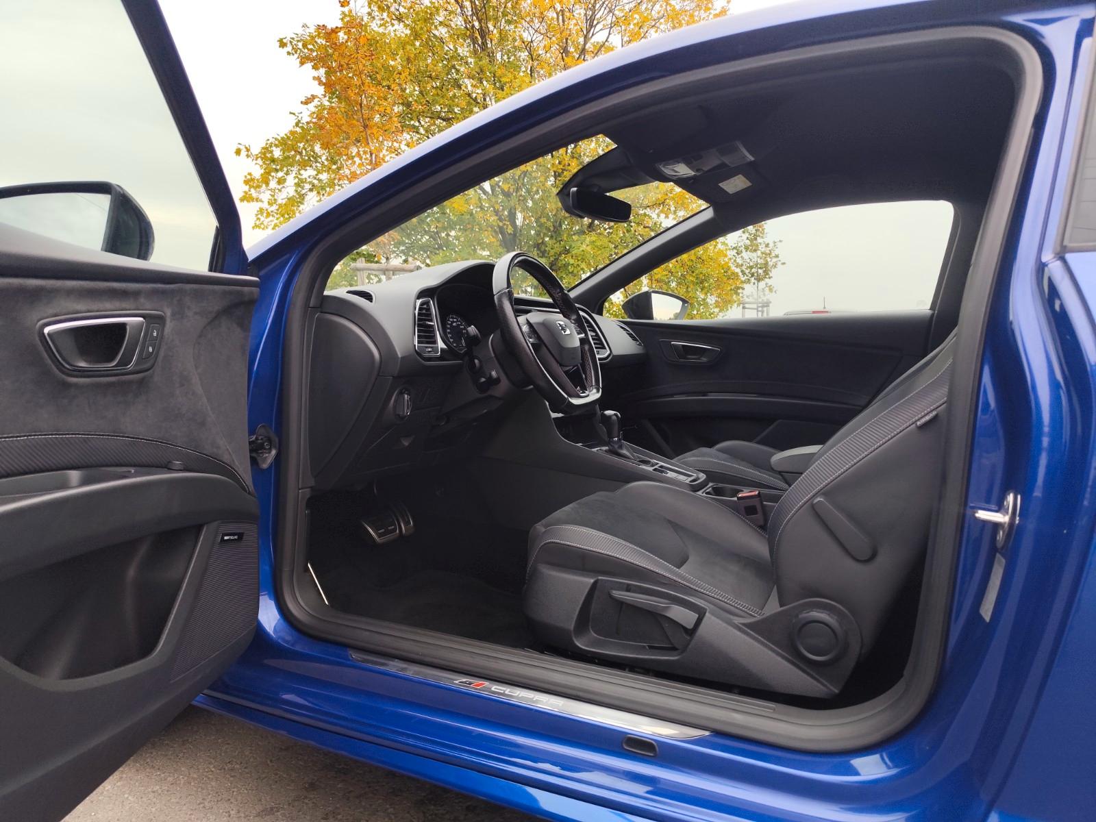 Seat Leon SC Cupra 2.0 300ch - 2 ème main - Alcantara - Brembo - Carnet entretien - Camera - CT récent - Non fumeur