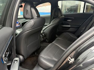 Bild 19 Mercedes-Benz C 300 C 300d Lim*DISTRONIC*Kam360*NIGTH*Digital-Light*