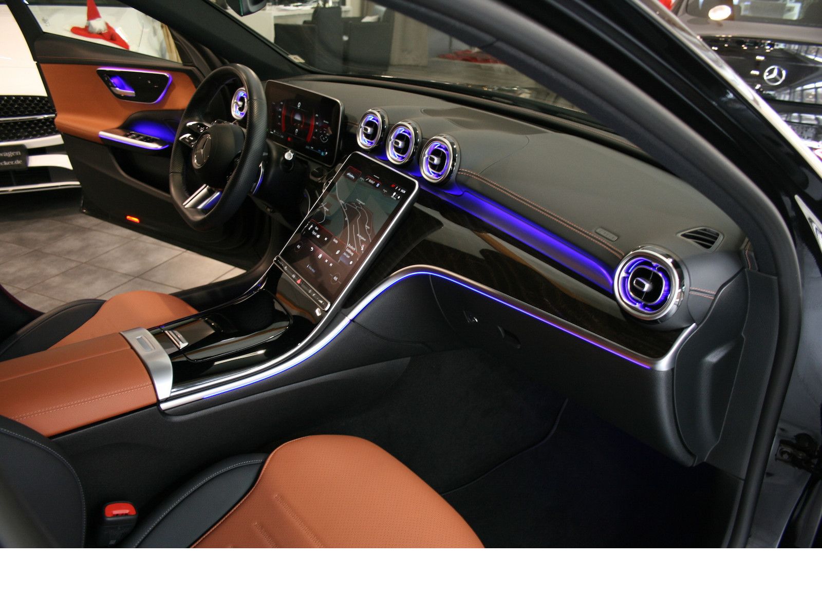Fahrzeugabbildung Mercedes-Benz C 300 d AMG *Night*Leder braun/schwarz*Ambientel
