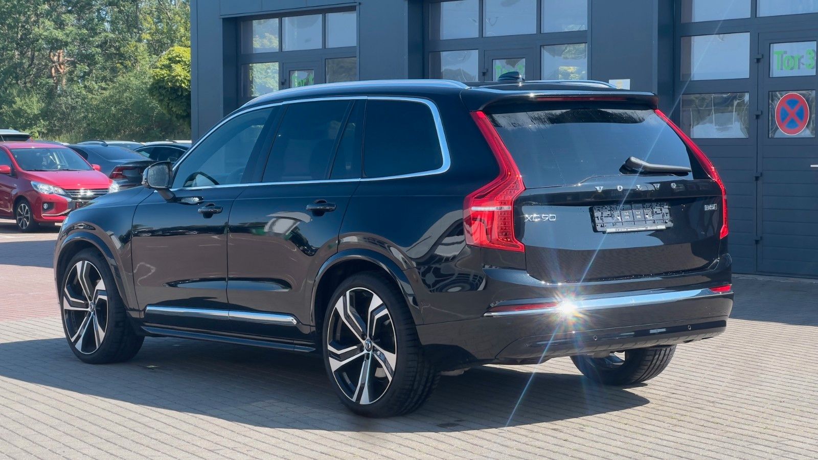Fahrzeugabbildung Volvo XC90 B5 D AWD Plus Bright*STDHZG*360°*LUFT*ACC*