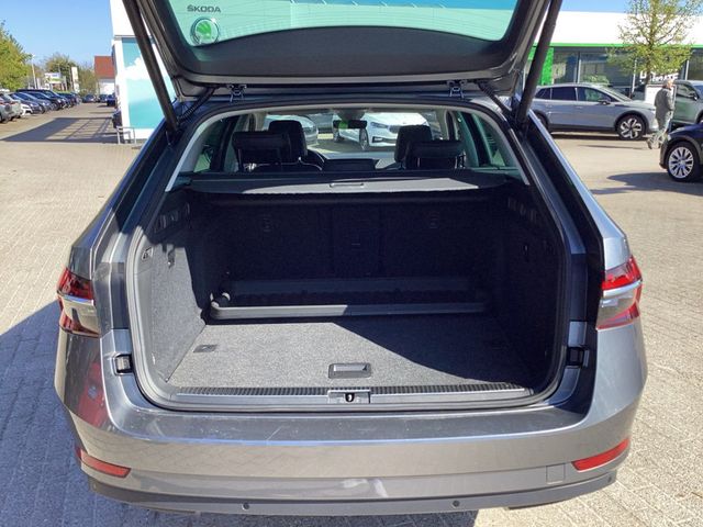 Superb Combi 2.0TDI DSG Style