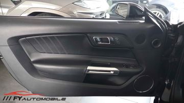 Ford Mustang - 9