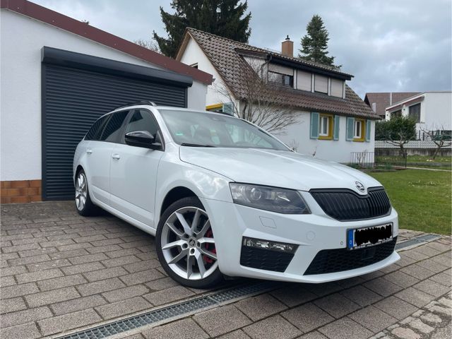 Skoda Octavia 2.0 TDI DSG RS Combi RS