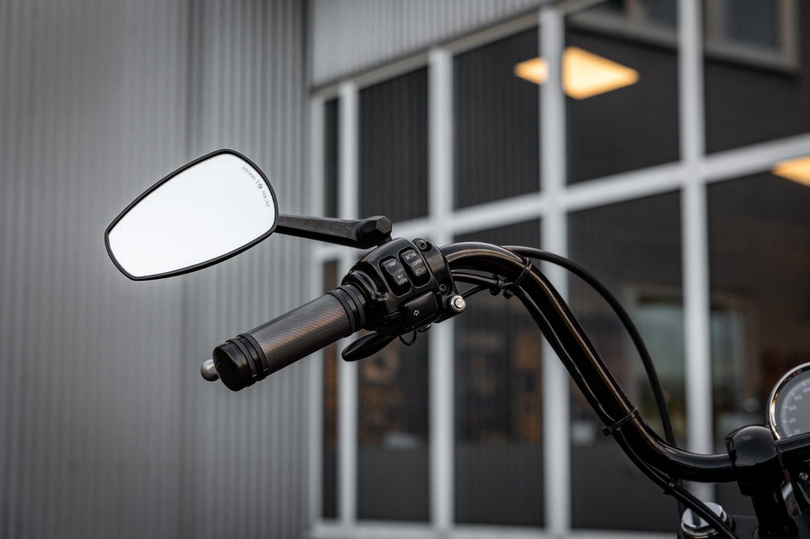 Fahrzeugabbildung Harley-Davidson FXS Softail Blackline - Jekill&Hyde-Custom Umbau