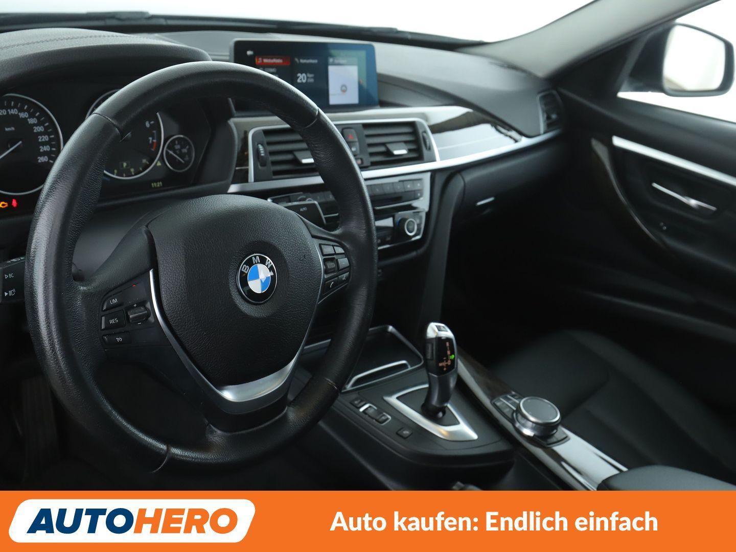 BMW 320i Luxury Line Aut.*NAVI*LED*TEMPO*PDC*SHZ*