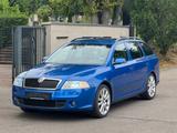Skoda Octavia Combi RS 2.0 TDI - Skoda Octavia aus 2008 mit Diesel-Antrieb