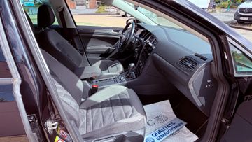 Volkswagen Golf - 9