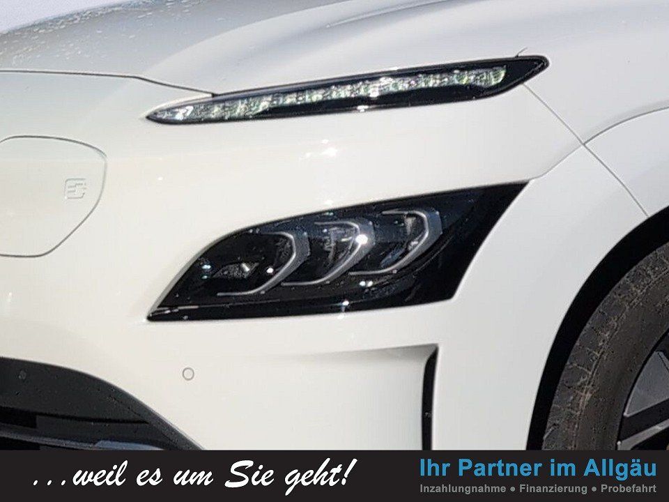 Fahrzeugabbildung Hyundai KONA 39kWh TREND NAV-P 1HD SOH95% GARANTIE29 LED