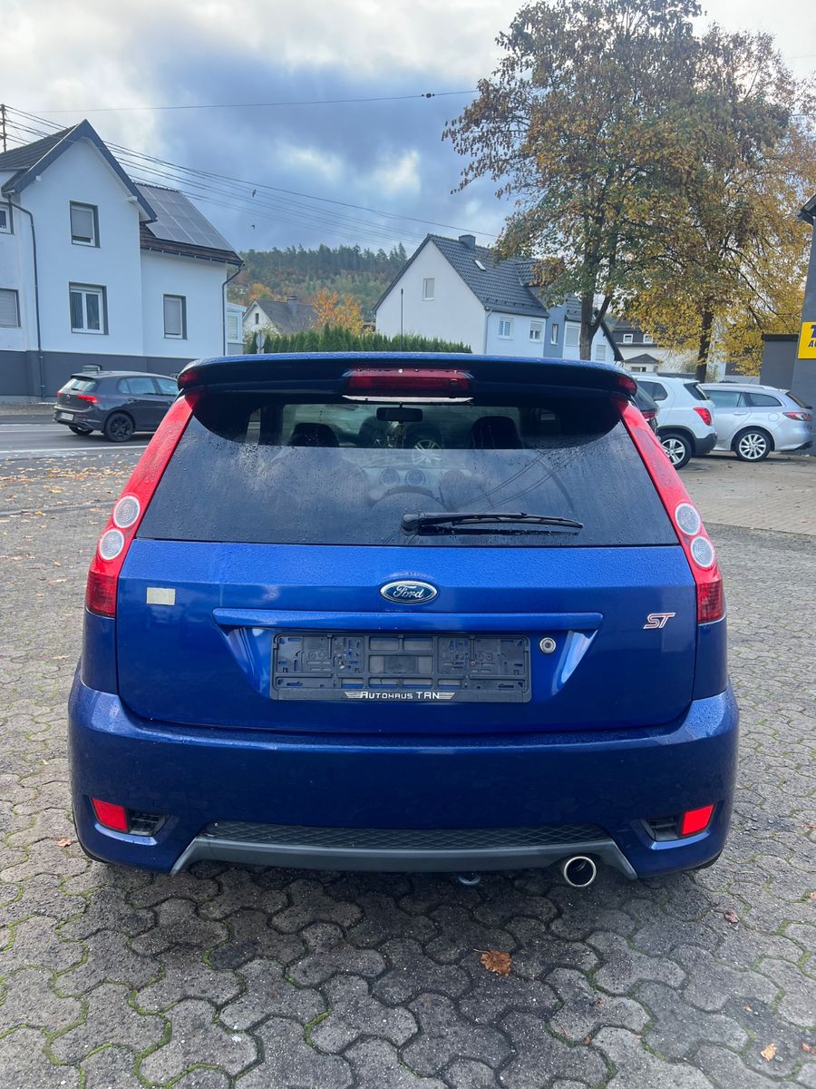 Fahrzeugabbildung Ford Fiesta ST Sport 2.0 150PS