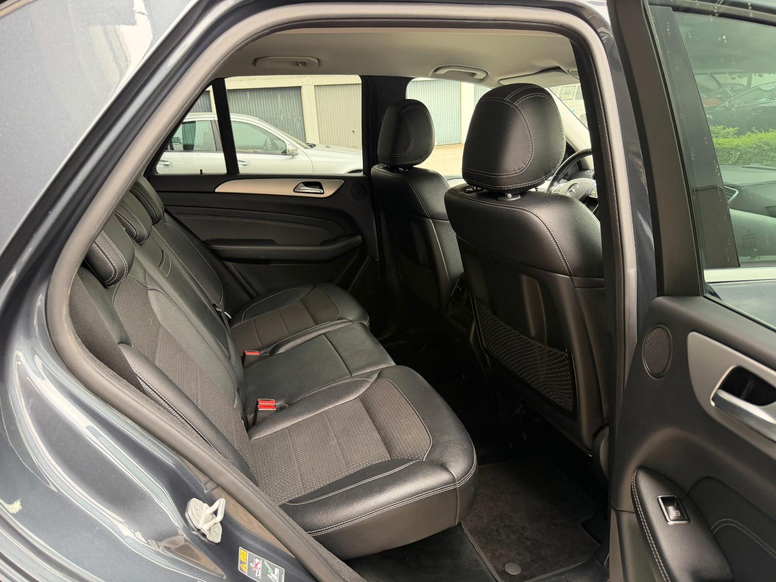 Mercedes-Benz ML 250 CDI BlueTec/4Matic/AMG/Xenon/Navi/1.Hand