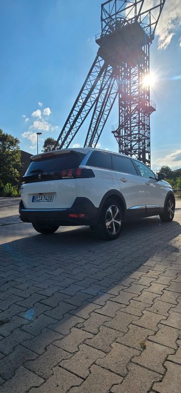 Image of Peugeot 5008