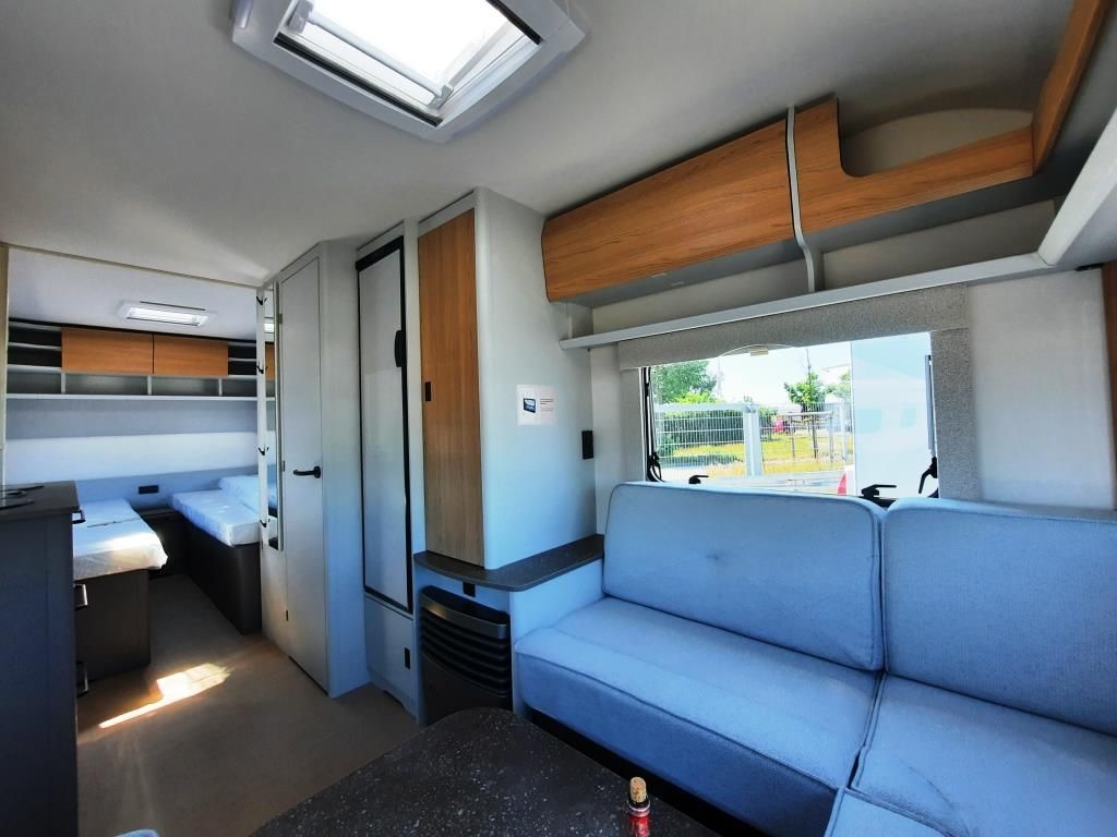 Fahrzeugabbildung Bürstner B66 535 TL Verfüg./Sparen Sie 4.310,- €