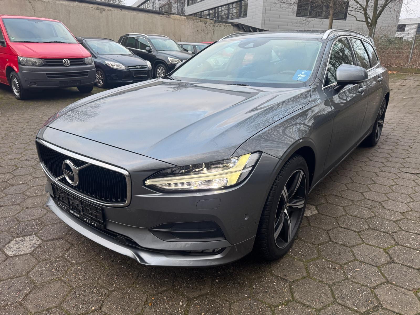 Volvo V90 Kombi Momentum AWD