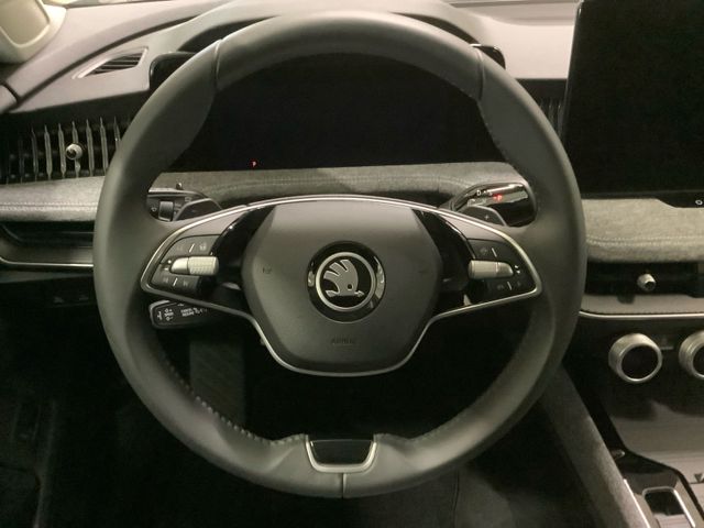 Superb Combi Selection110 kw TDI AHK NAVI MATRIX