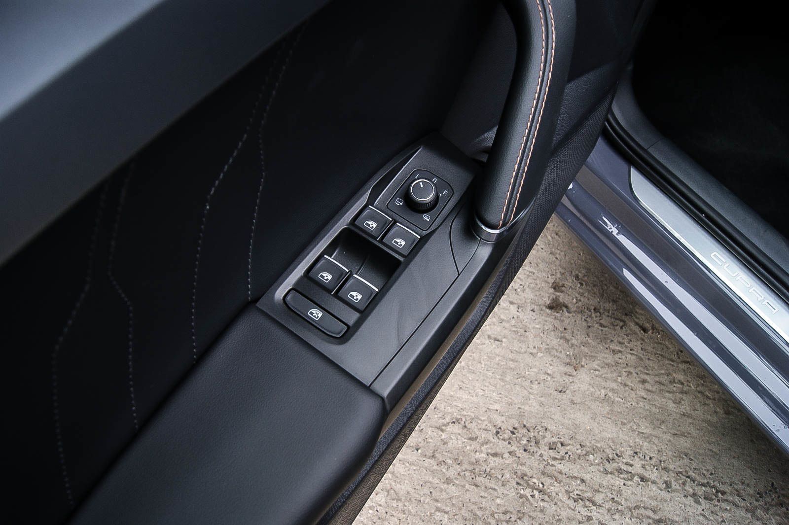 Fahrzeugabbildung CUPRA Leon Sportstourer e-HYBRID VIRTUAL ACC XL 1HAND