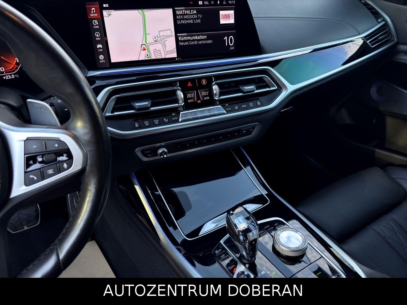 BMW X7 M50d SkyLounge Night B&W Laser Sthz Softclose