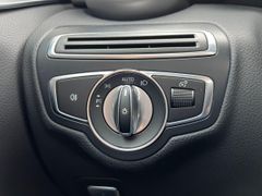 Fahrzeugabbildung Mercedes-Benz C 220d T AMG LINE LED AHK 1.HAND S-HEFT
