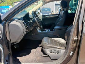 Volkswagen Touareg - 6