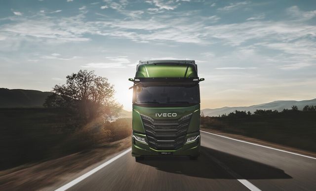 Iveco S-Way AS440S50T/P NEW Model 2024 weiß