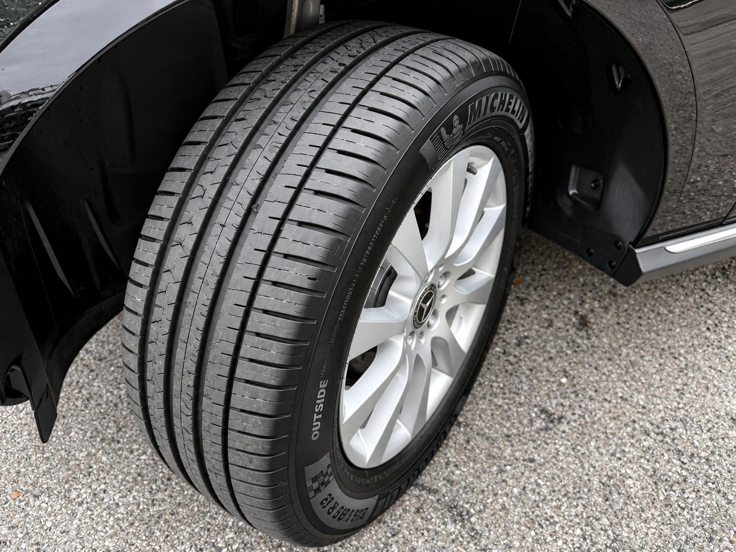 Mercedes-Benz ML250 4-MATIC BT *Navi*Leder*AHK*8x Bereift*