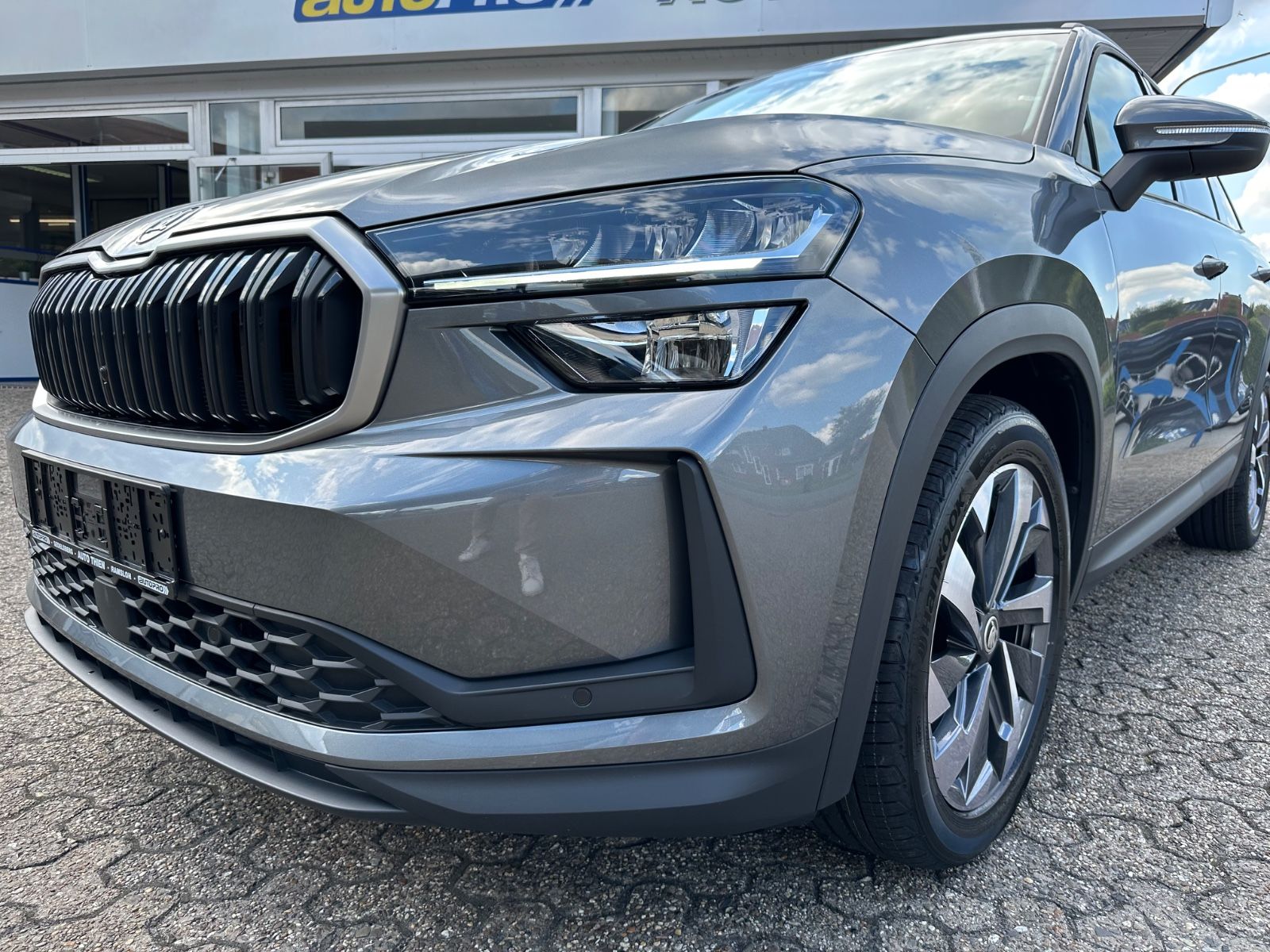 Fahrzeugabbildung SKODA Kodiaq 2.0 TDI 4x4 Selection DSG Pano/AHK/Navi