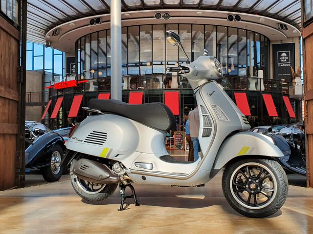 Vespa GTS 300 Super Tech E5 ghiac SOFORT!