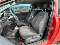 Fahrzeugabbildung Opel Corsa D 1.2 Color Edition AHK Klima SHZ