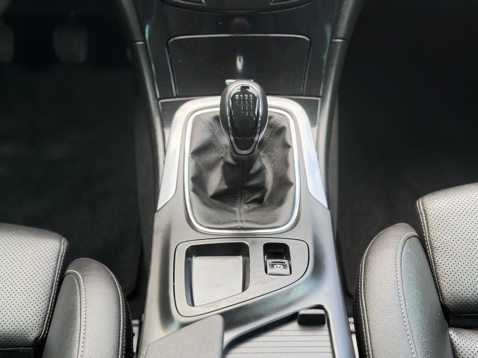 Opel Insignia  Business Innovation 170 PS AHK Leder