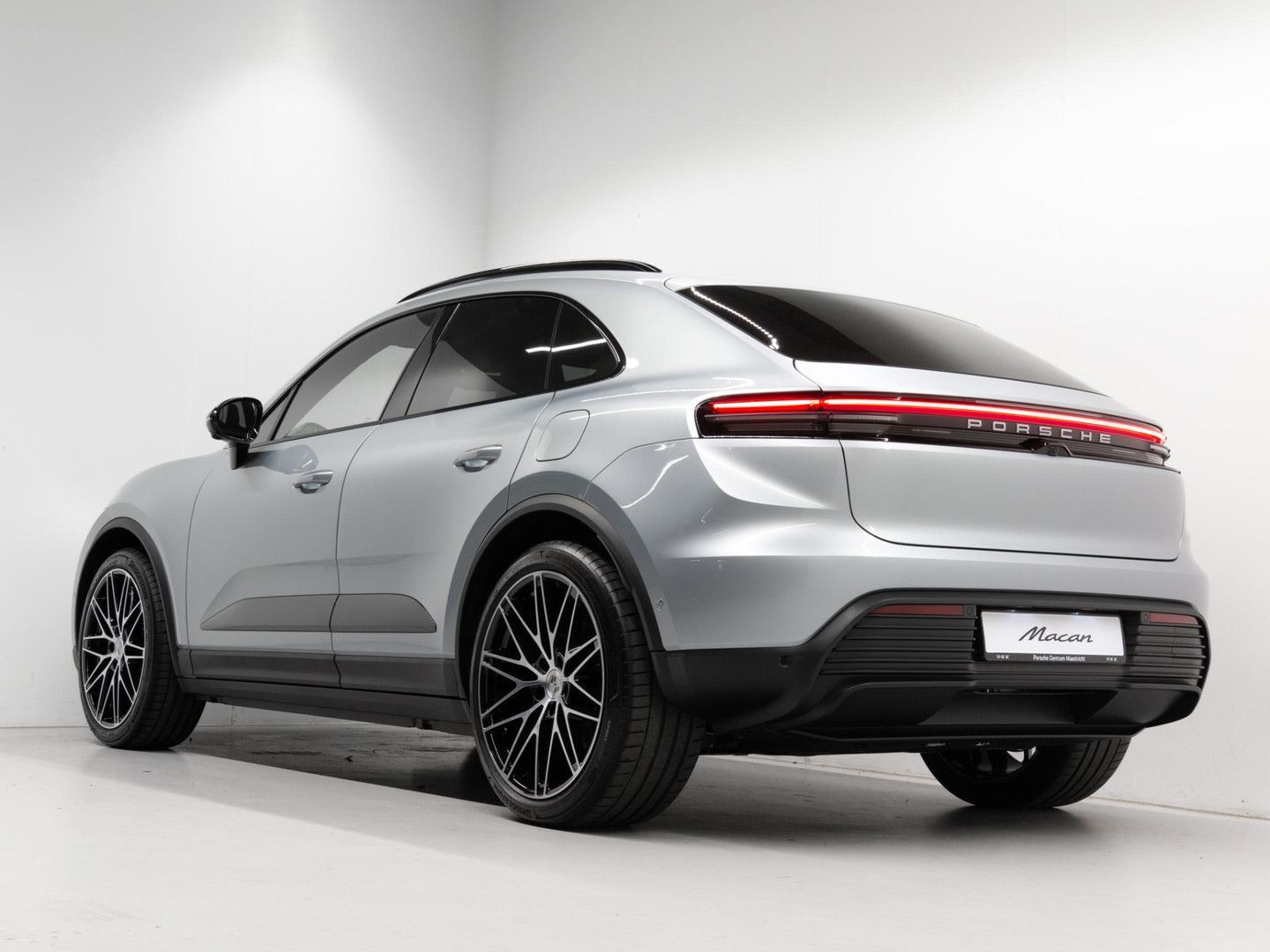 Porsche Macan 4 imagem 3