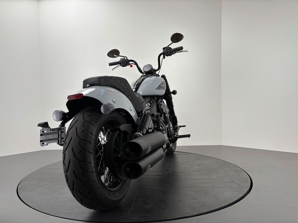 Fahrzeugabbildung Indian CHIEF BOBBER DARK HORSE *JEKILL & HYDE*