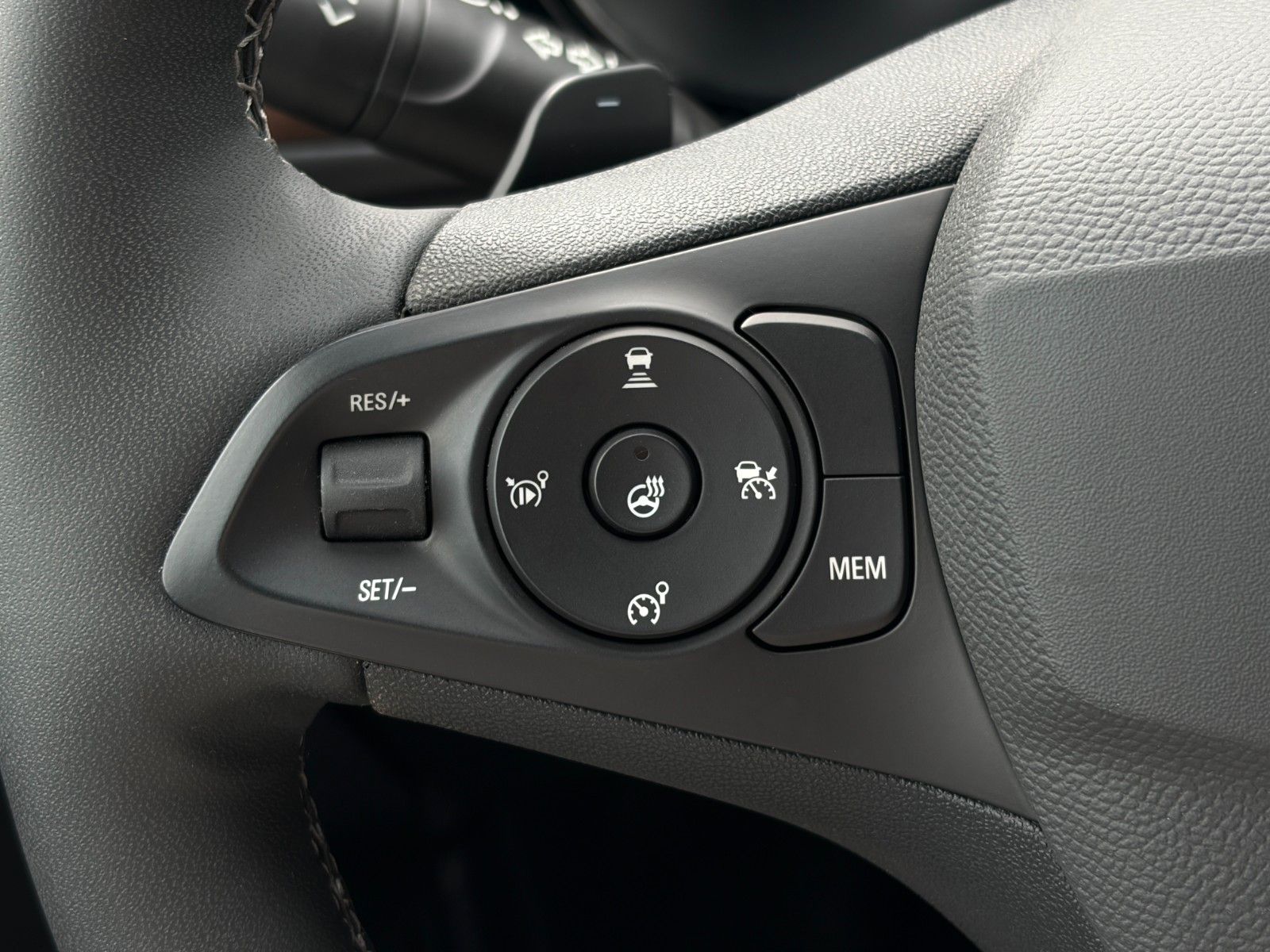 Fahrzeugabbildung Opel Corsa F GS 1.2 Turbo Matrix CarPlay ACC SHZ LHZ