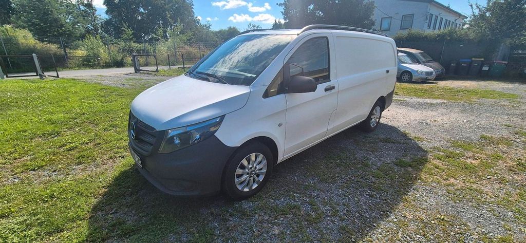 Image of Mercedes-Benz Vito
